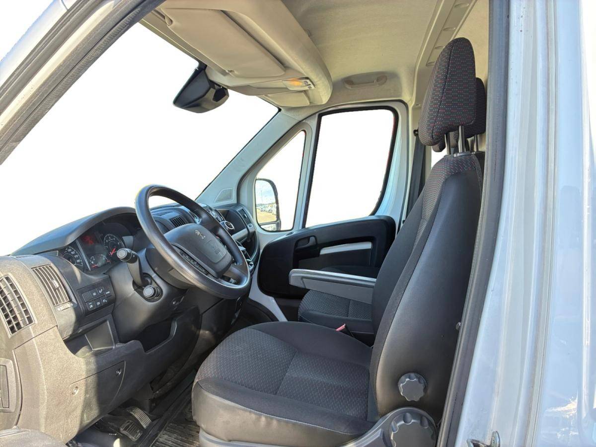 peugeot-boxer-2022-diesel-2179cc