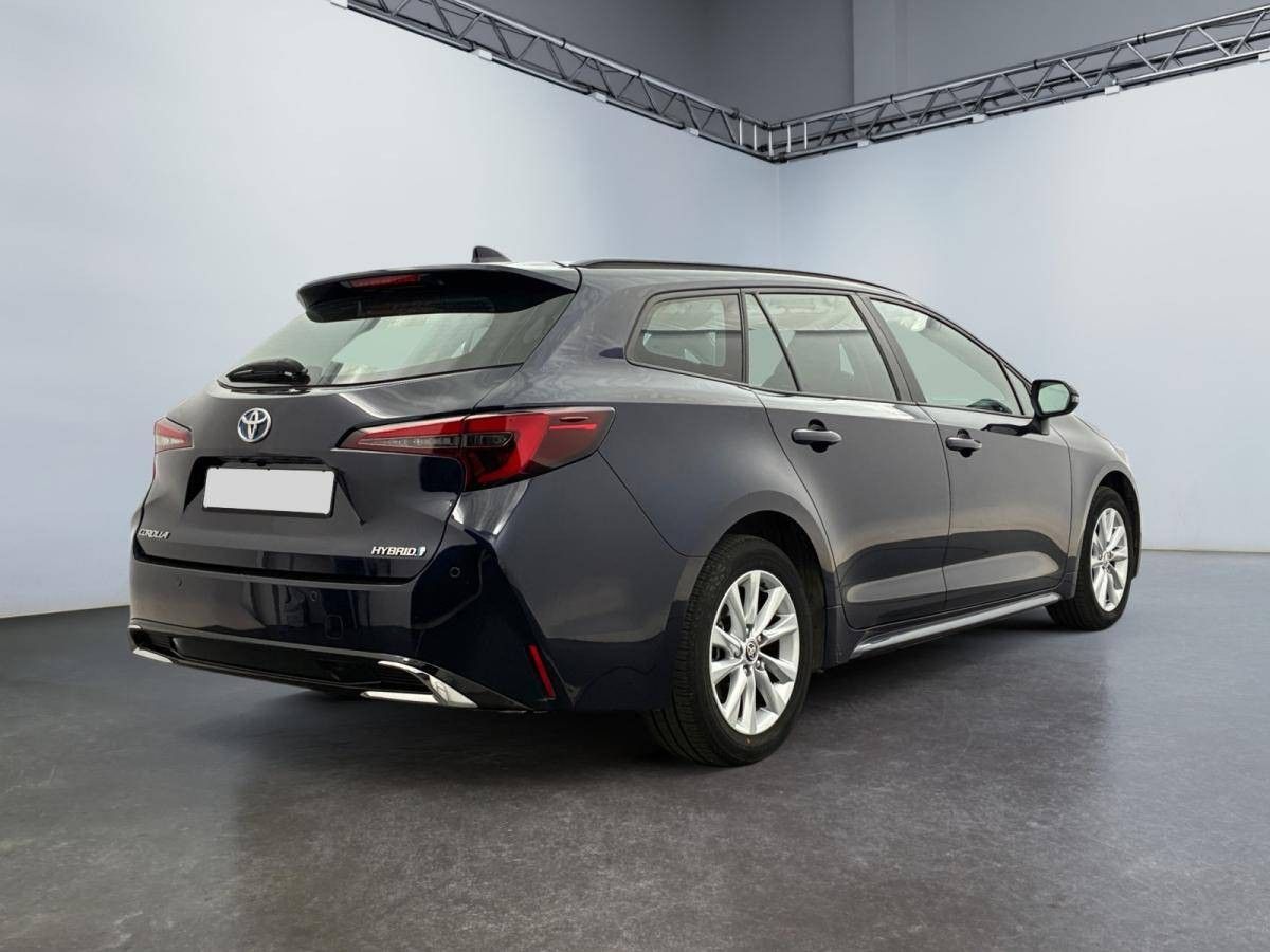toyota-corolla-2023-hibrido-a-gasolina-1798cc