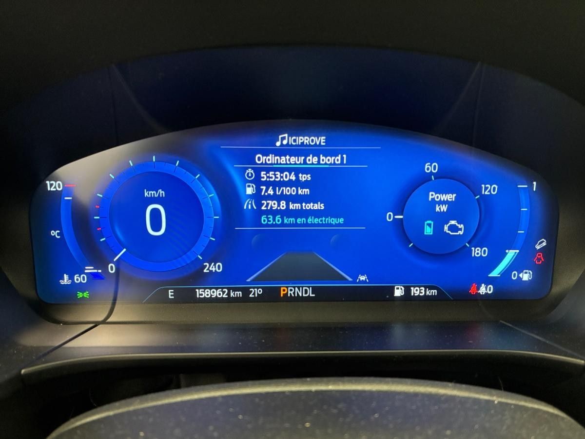 ford-kuga-2022-gasolina-2488cc