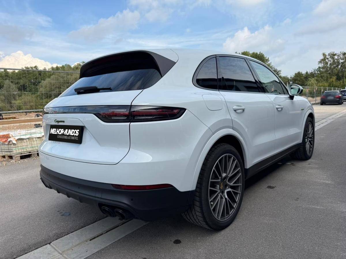 porsche-cayenne-2023-hibrido-a-gasolina-2995cc