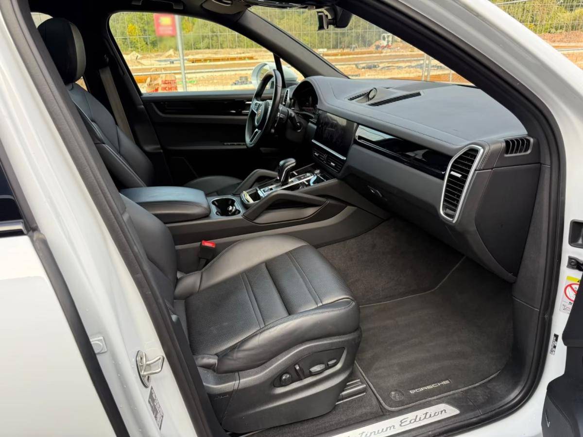 porsche-cayenne-2023-hibrido-a-gasolina-2995cc
