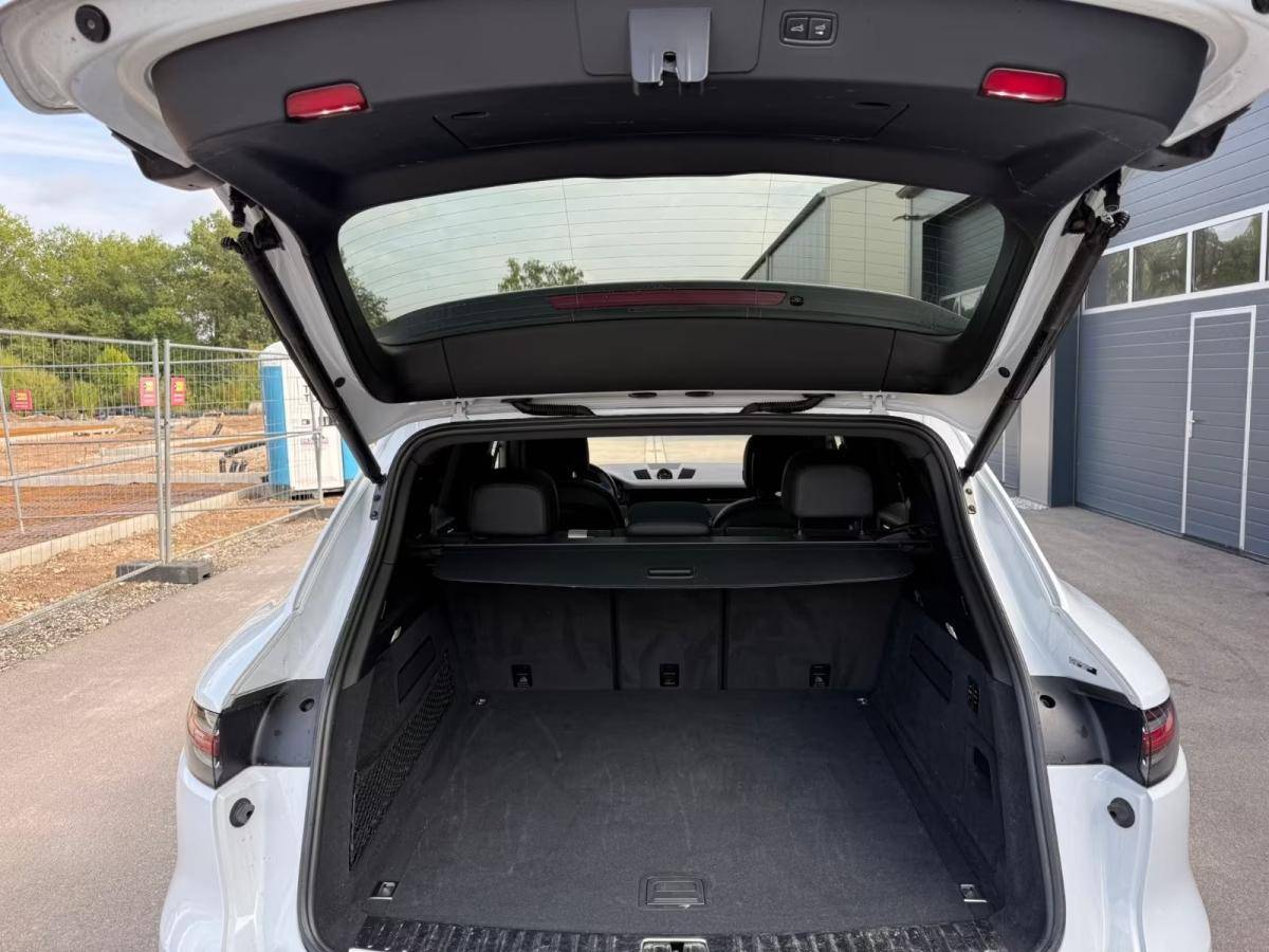 porsche-cayenne-2023-hibrido-a-gasolina-2995cc