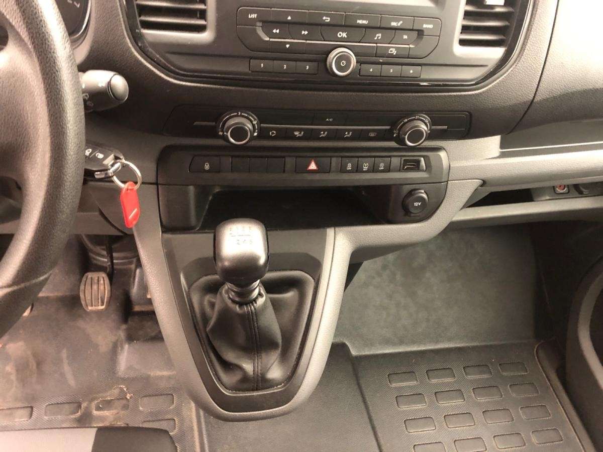 citroen-jumpy-2020-diesel-1499cc