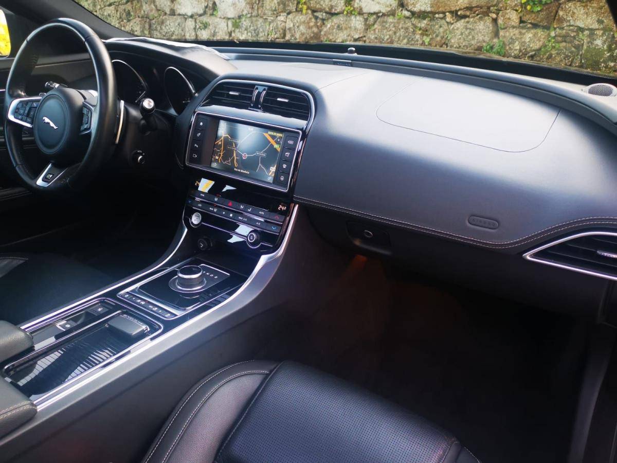 jaguar-xe-2018-diesel-1999cc