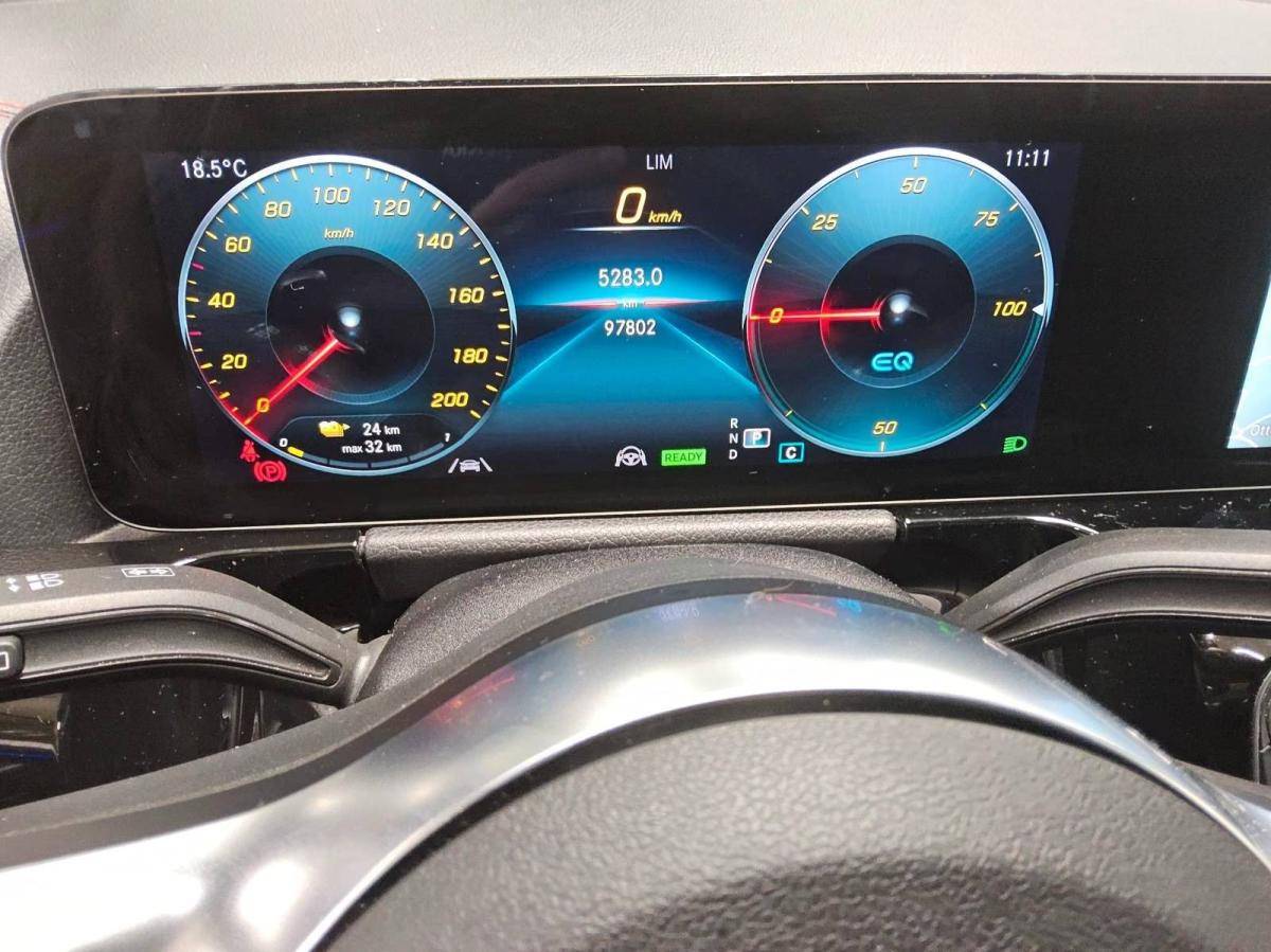 mercedes-benz-eqa-2022-eletrico-0cc