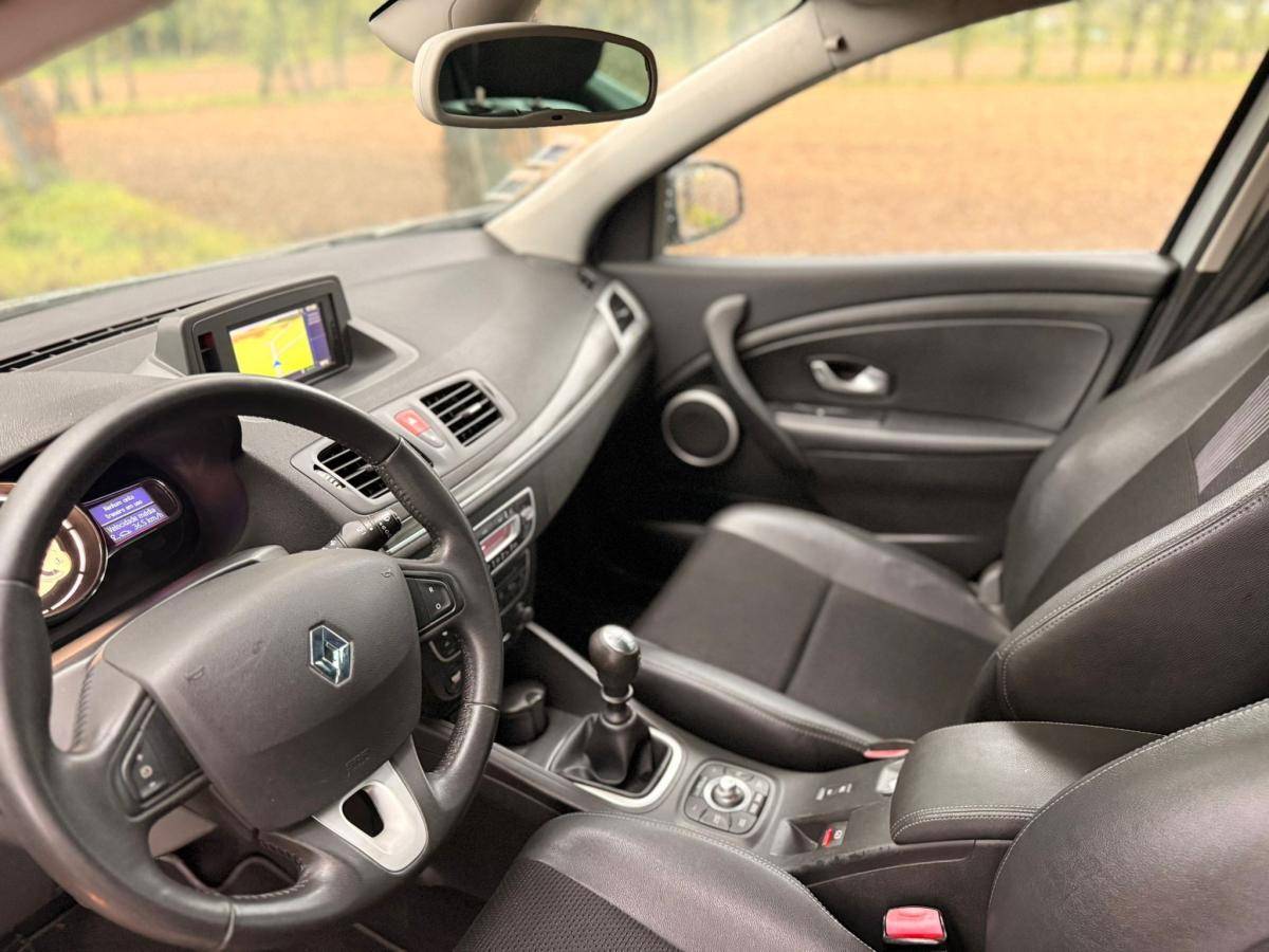 renault-megane-sport-tourer-2009-diesel-1461cc