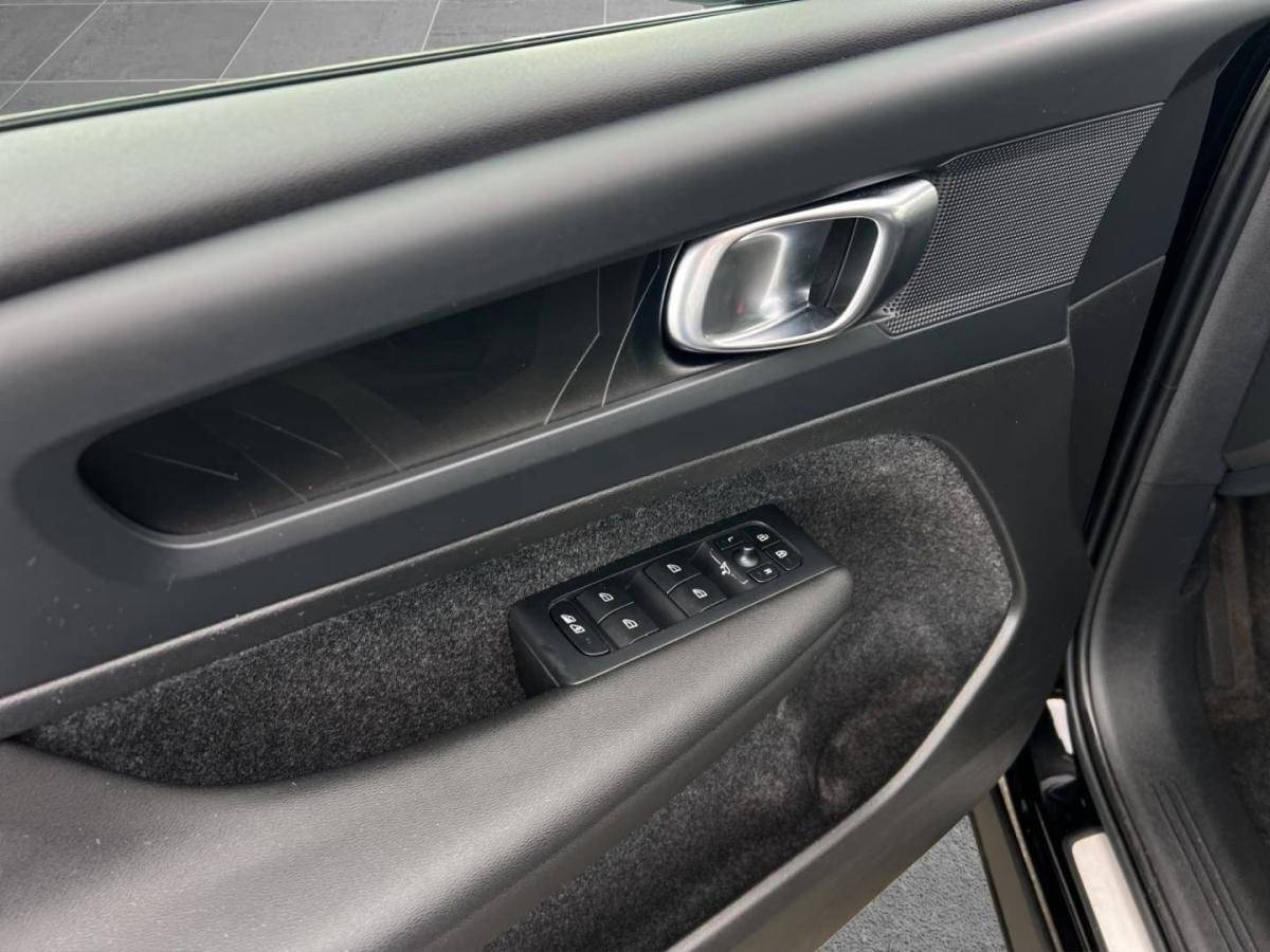 volvo-ex40-2023-eletrico-0cc