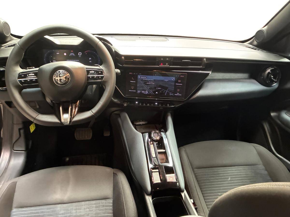 alfa-romeo-junior-2025-hibrido-a-gasolina-1199cc