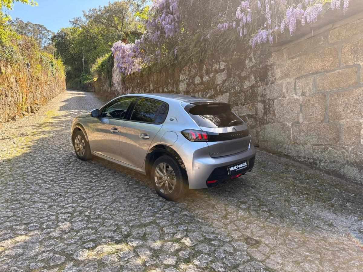 peugeot-208-2022-eletrico-500cc