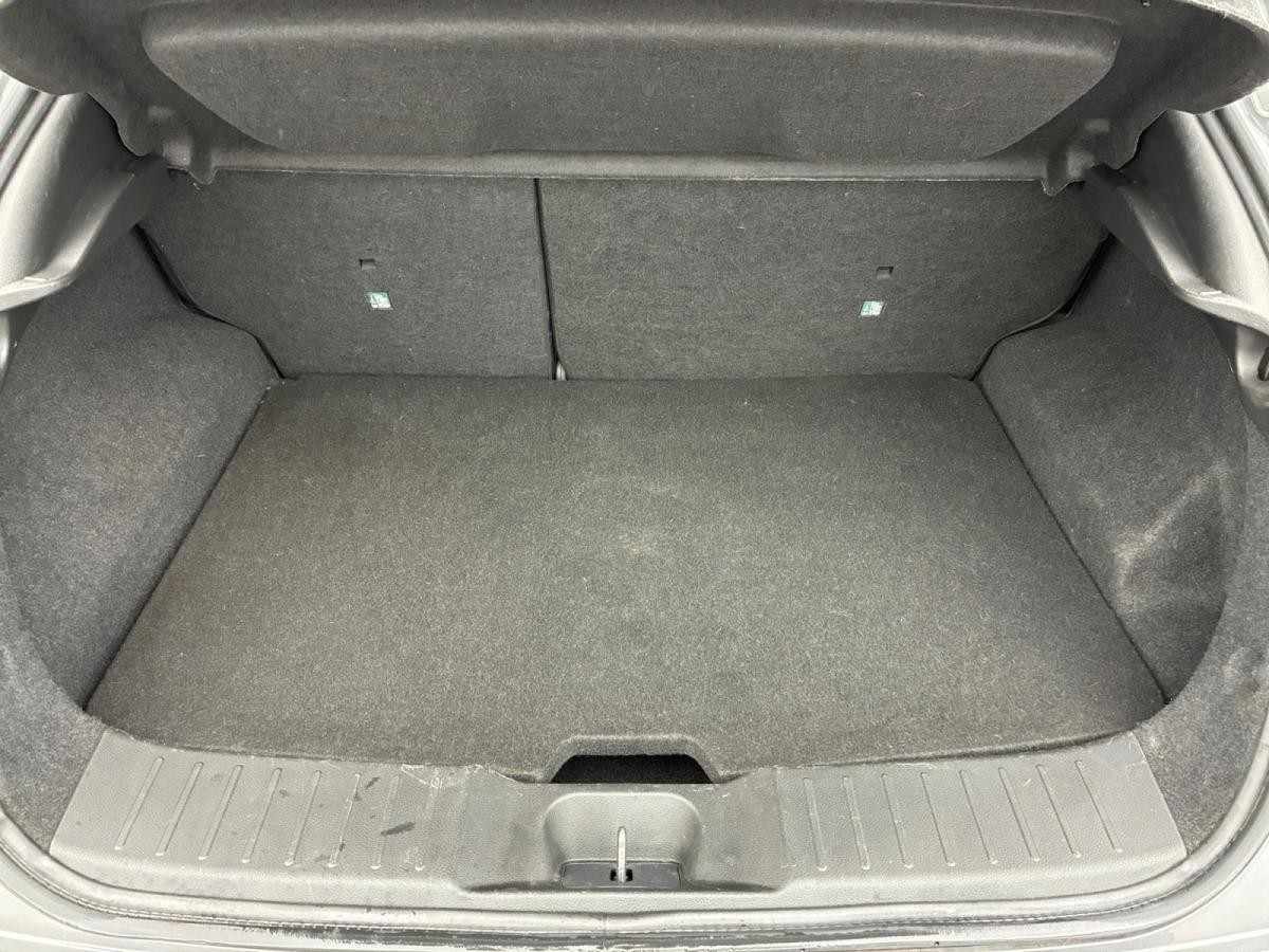 nissan-juke-2023-hibrido-a-gasolina-1598cc
