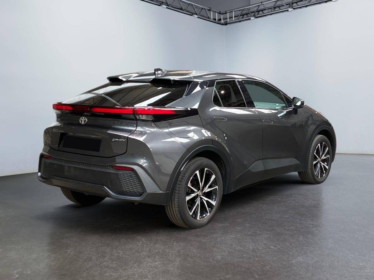 toyota-c-hr-2025-hibrido-a-gasolina-1987cc