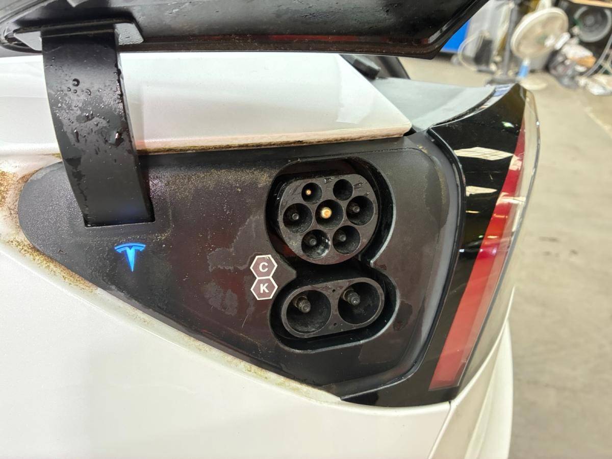 tesla-model-3-2022-eletrico-0cc
