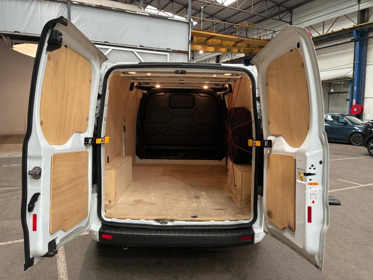 ford-transit-custom-2023-diesel-1996cc