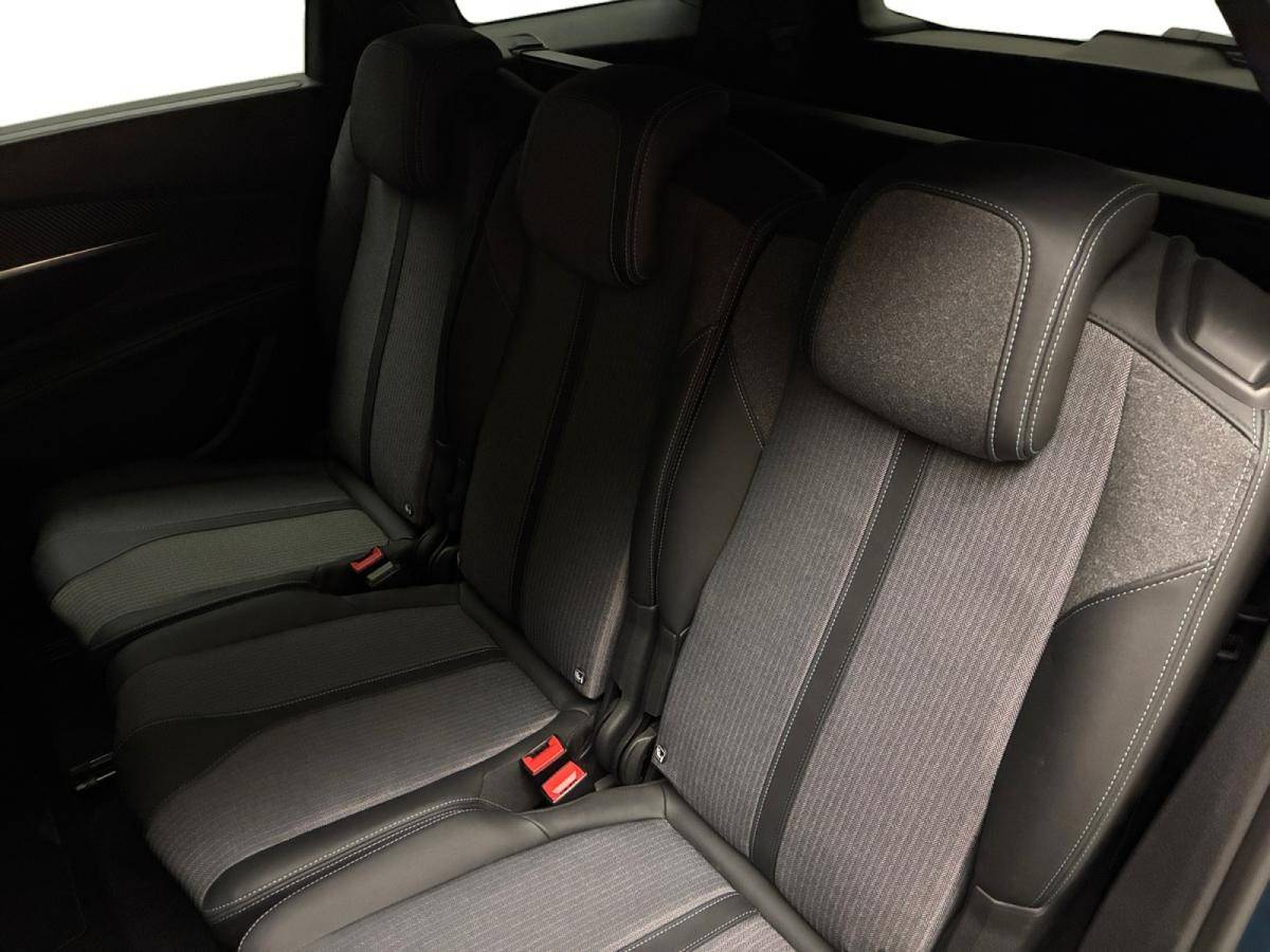 peugeot-5008-2024-hibrido-a-gasolina-1199cc