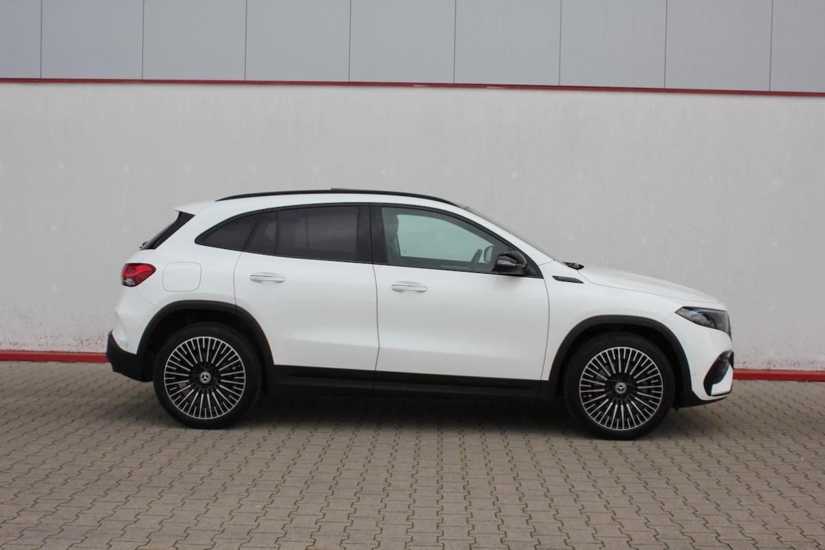mercedes-benz-eqa-2022-eletrico-0cc
