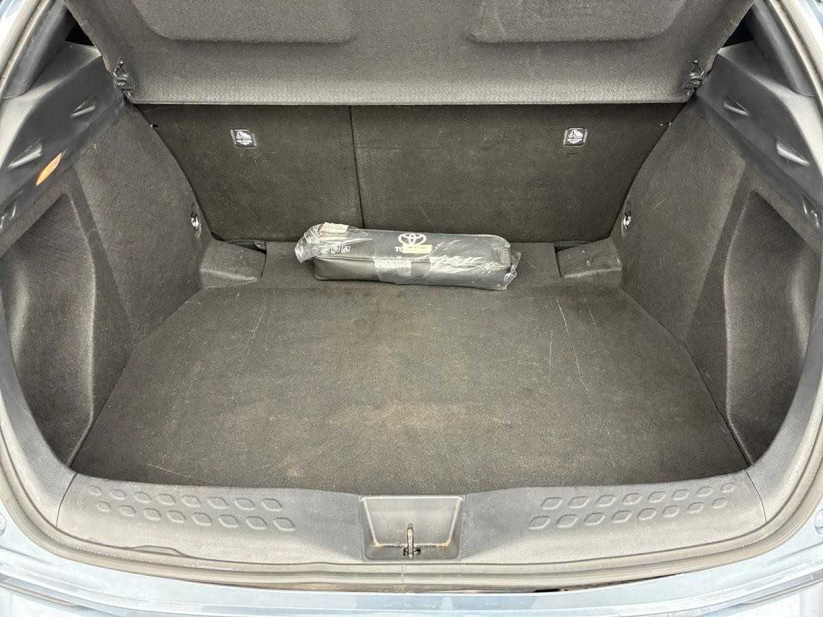 toyota-c-hr-2022-hibrido-a-gasolina-1798cc
