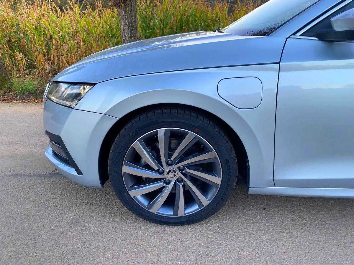skoda-octavia-break-2021-hibrido-a-gasolina-1395cc