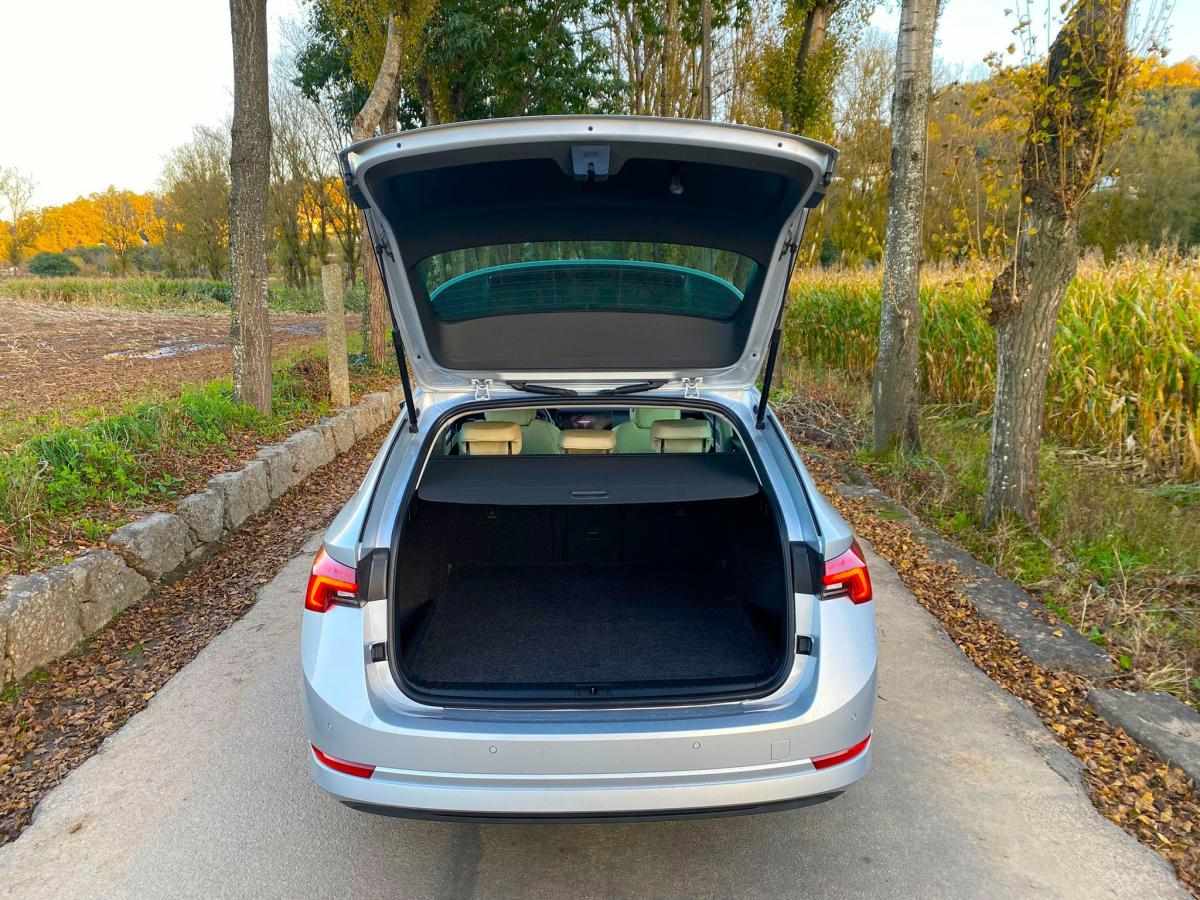 skoda-octavia-break-2021-hibrido-a-gasolina-1395cc