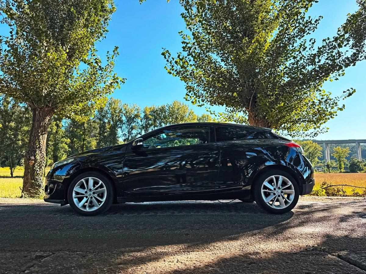 renault-megane-2012-diesel-1598cc