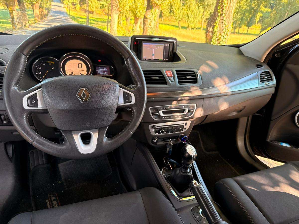 renault-megane-2012-diesel-1598cc