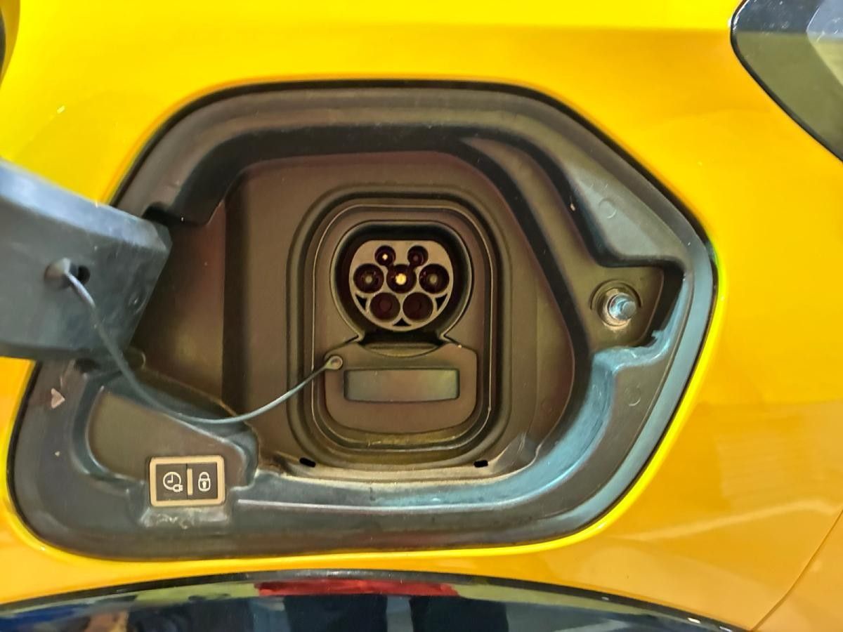 peugeot-208-2023-eletrico-0cc