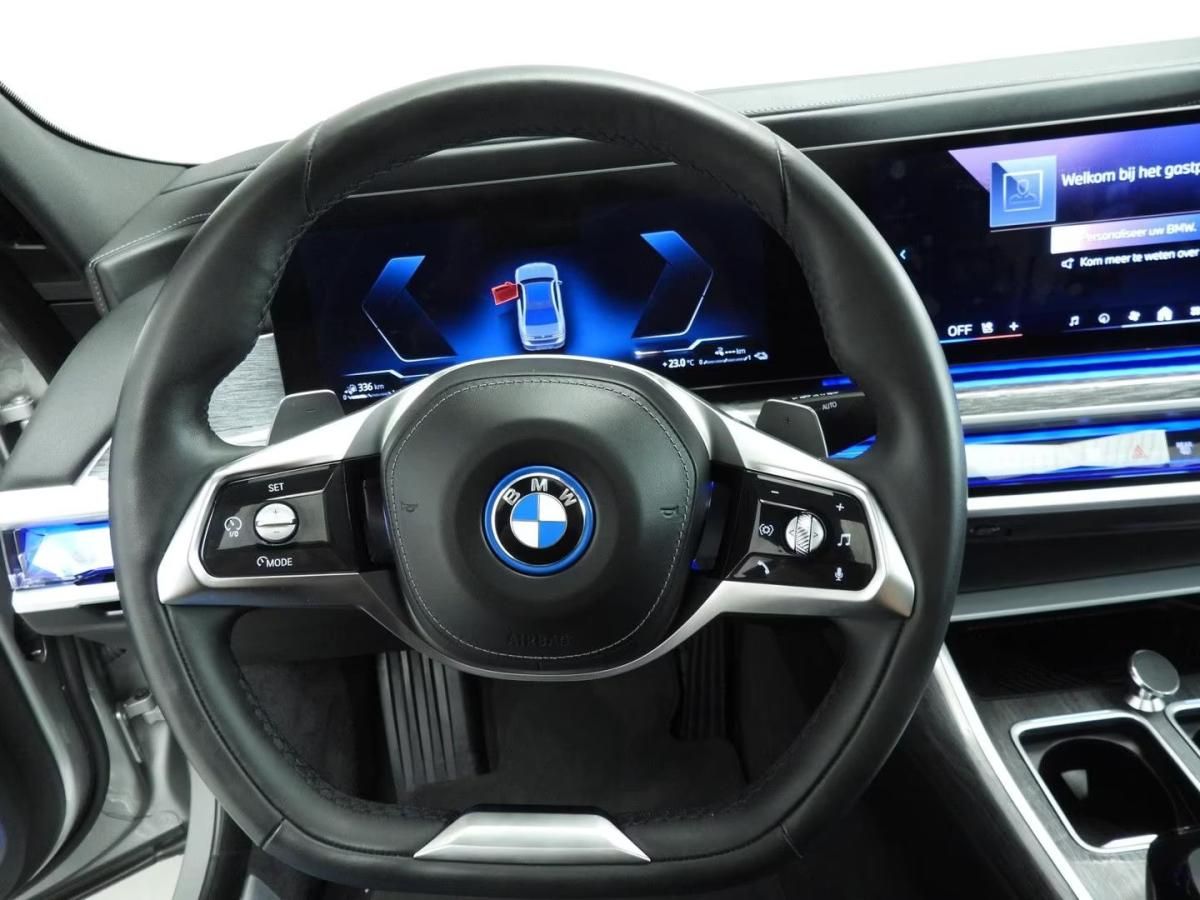bmw-serie-7-2023-hibrido-a-gasolina-2998cc