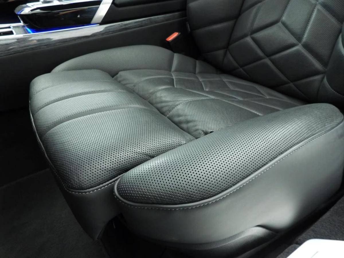 bmw-serie-7-2023-hibrido-a-gasolina-2998cc