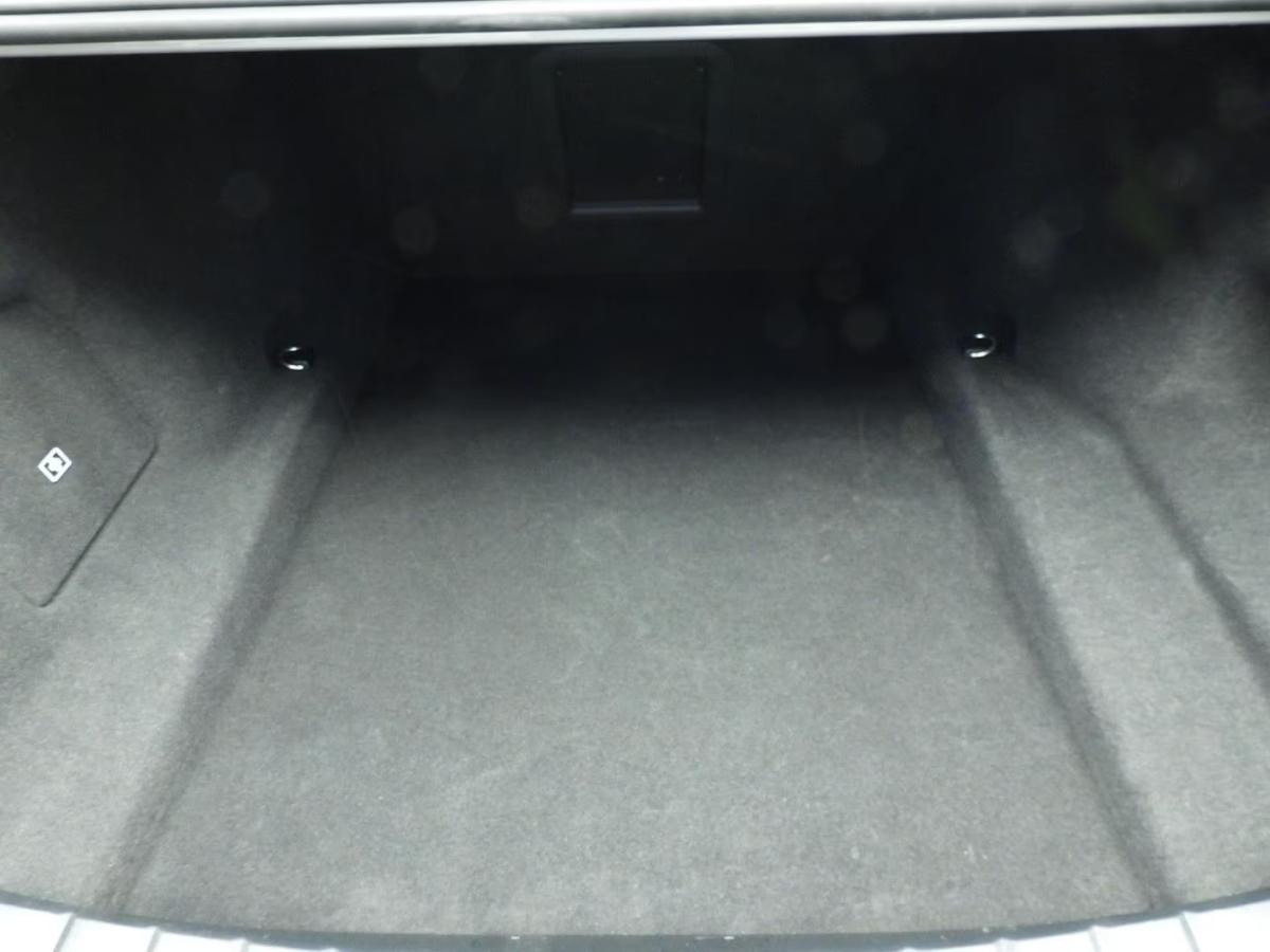 bmw-serie-7-2023-hibrido-a-gasolina-2998cc