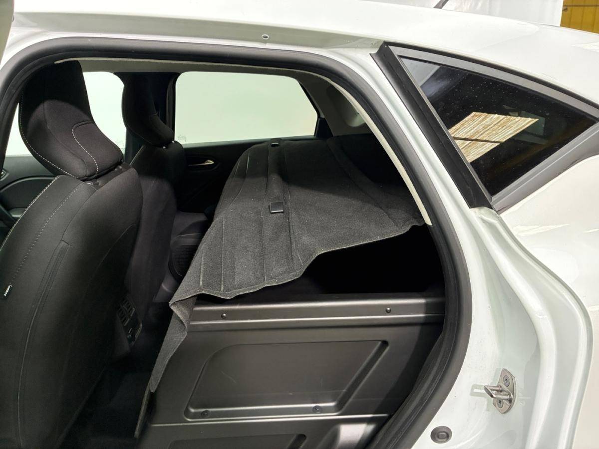 renault-captur-2023-hibrido-a-gasolina-1598cc
