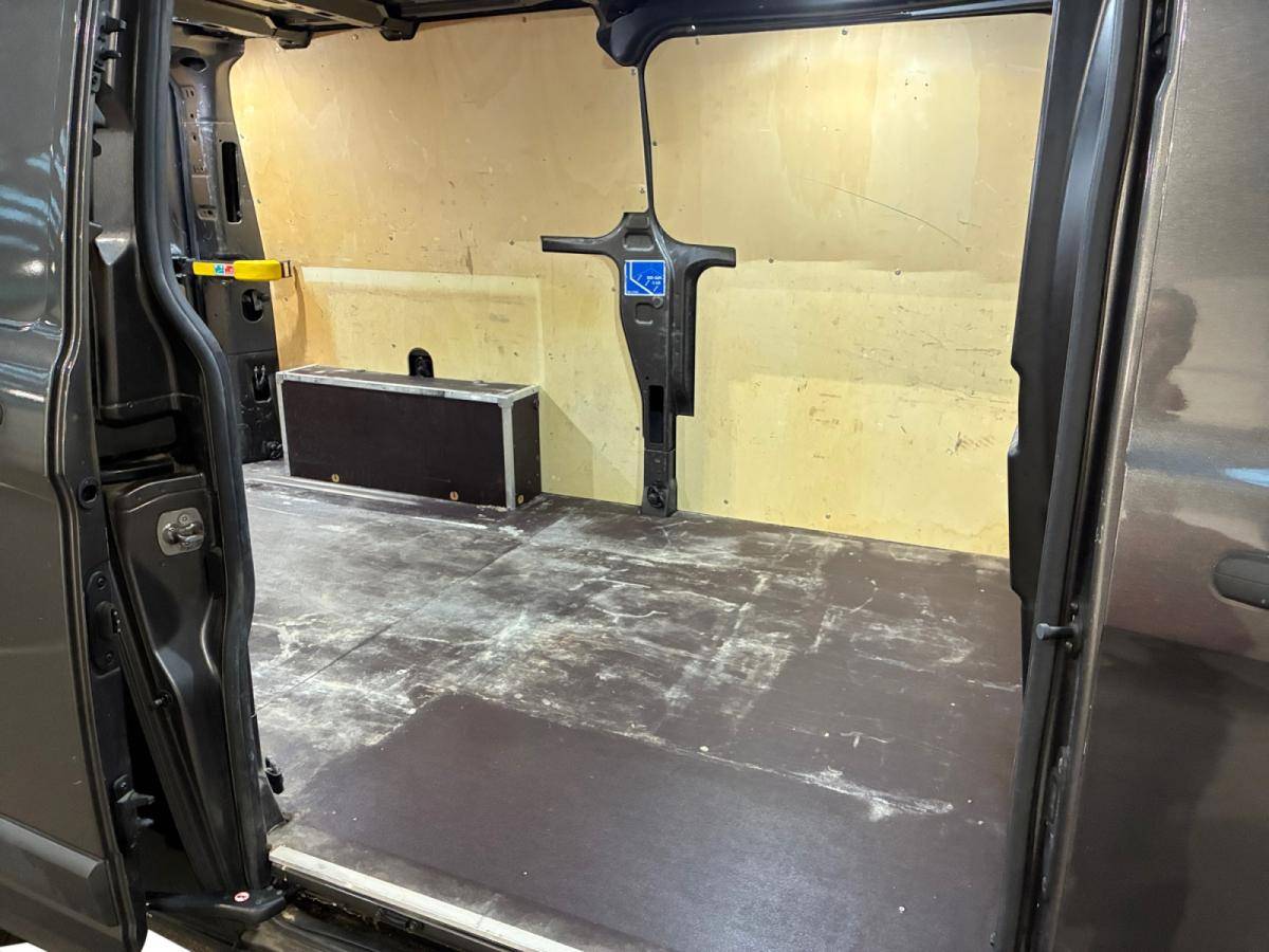 ford-transit-custom-2022-diesel-1996cc