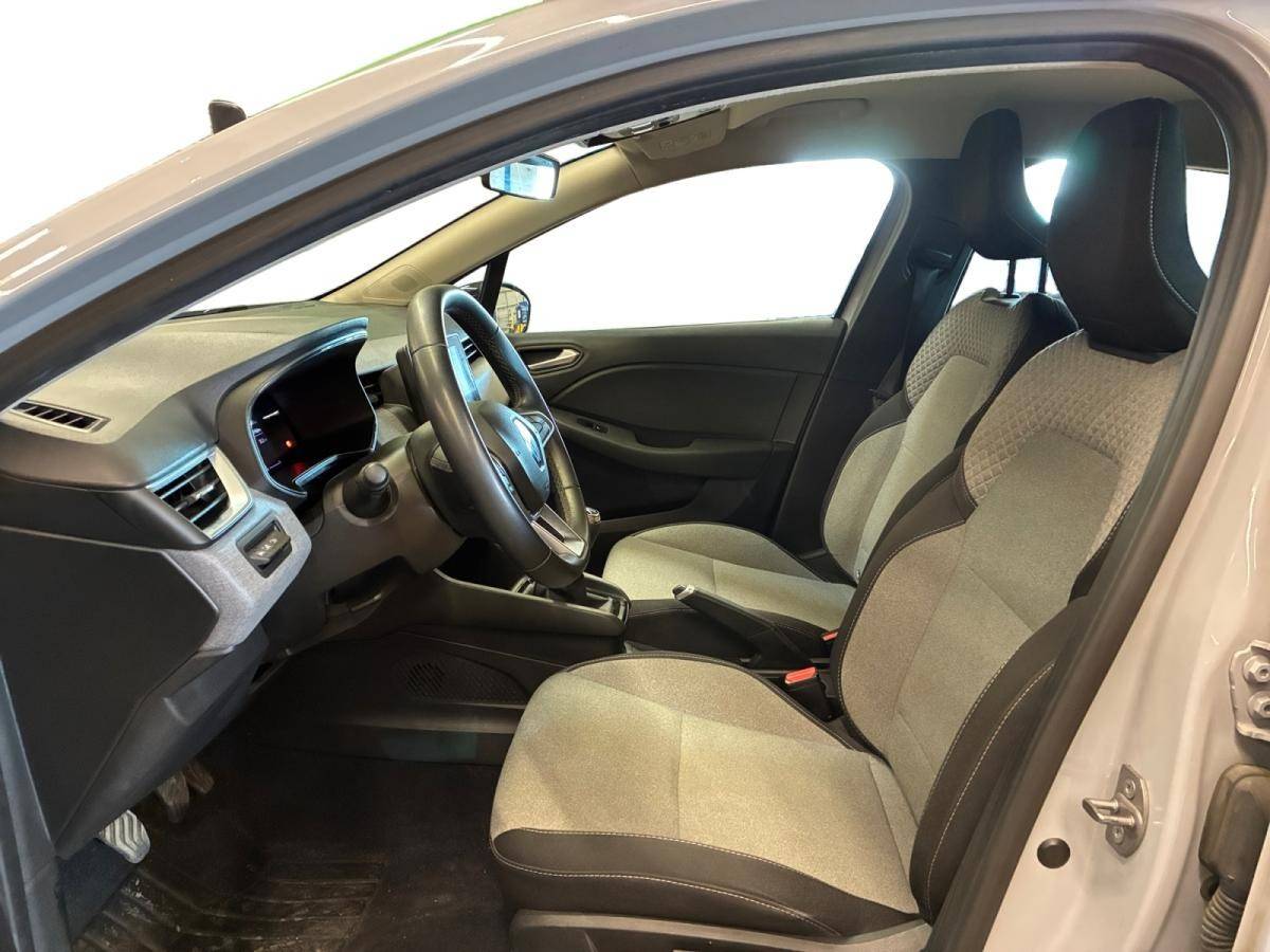 renault-clio-2024-diesel-1461cc