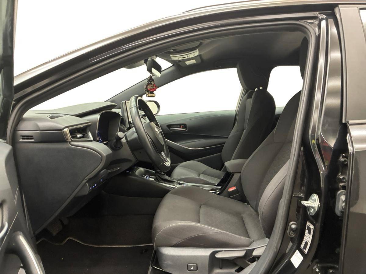 toyota-corolla-2023-hibrido-a-gasolina-1798cc