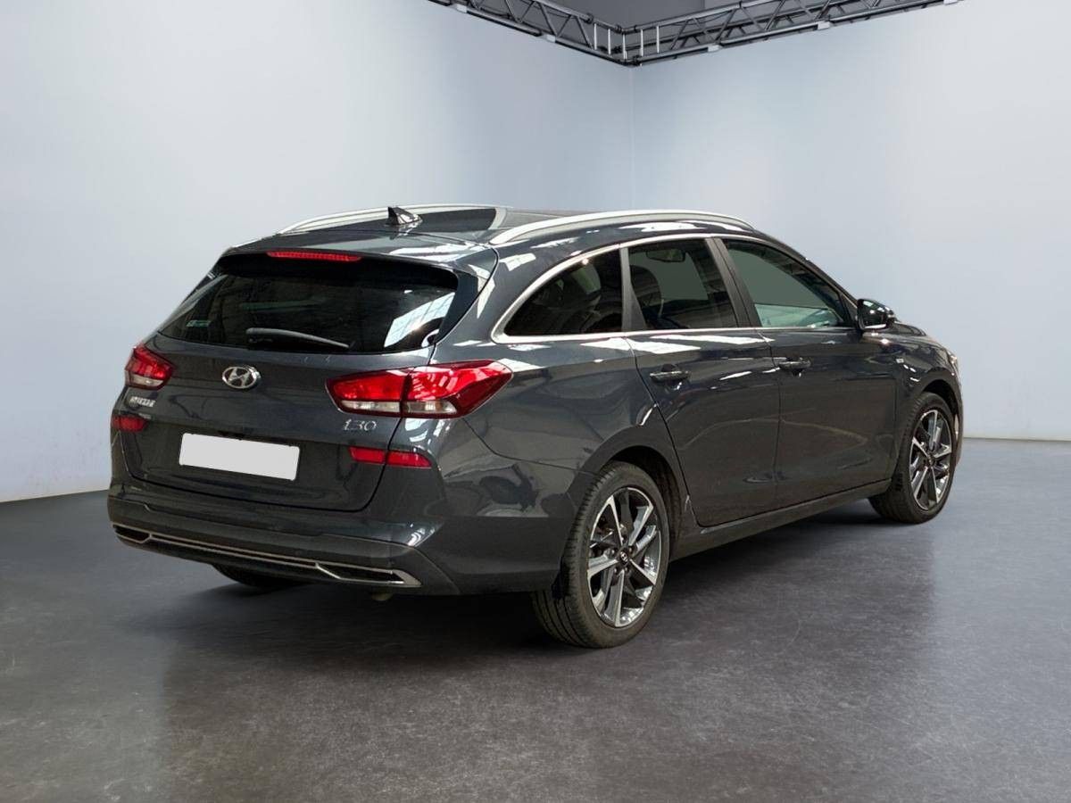 hyundai-i30-sw-2022-hibrido-a-gasolina-998cc