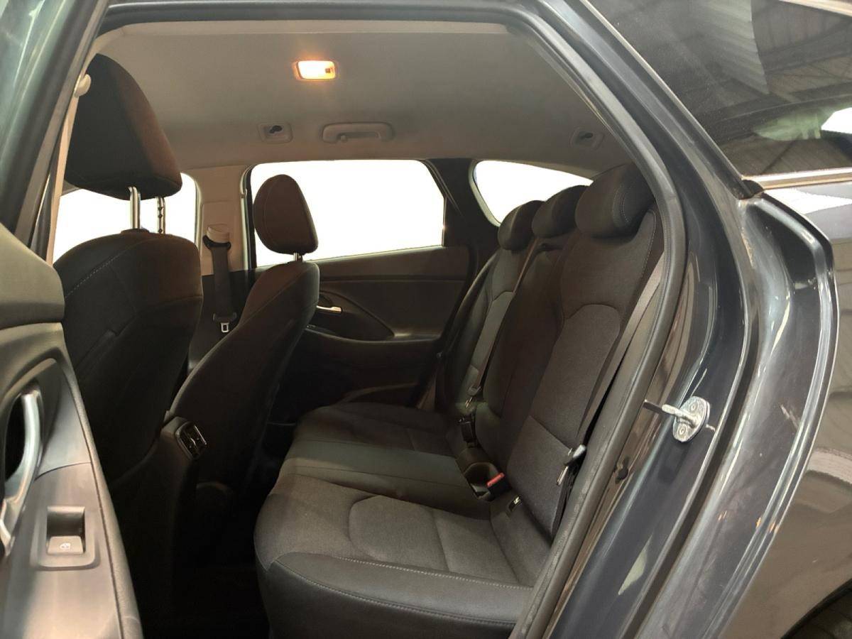 hyundai-i30-sw-2022-hibrido-a-gasolina-998cc