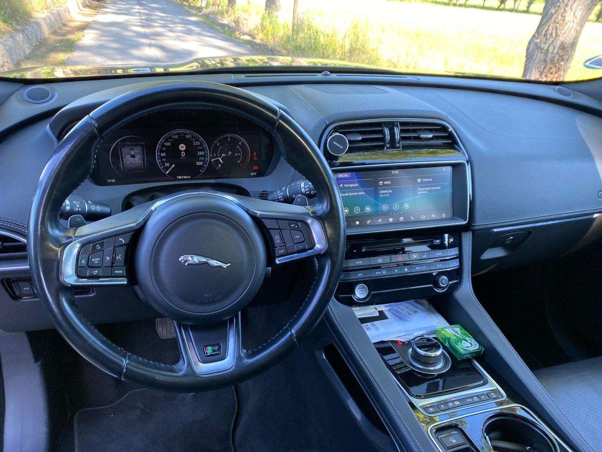 jaguar-f-pace-2016-diesel-2993cc