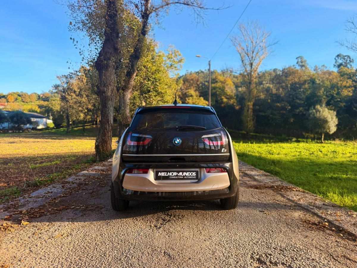 bmw-i3-2021-eletrico-500cc