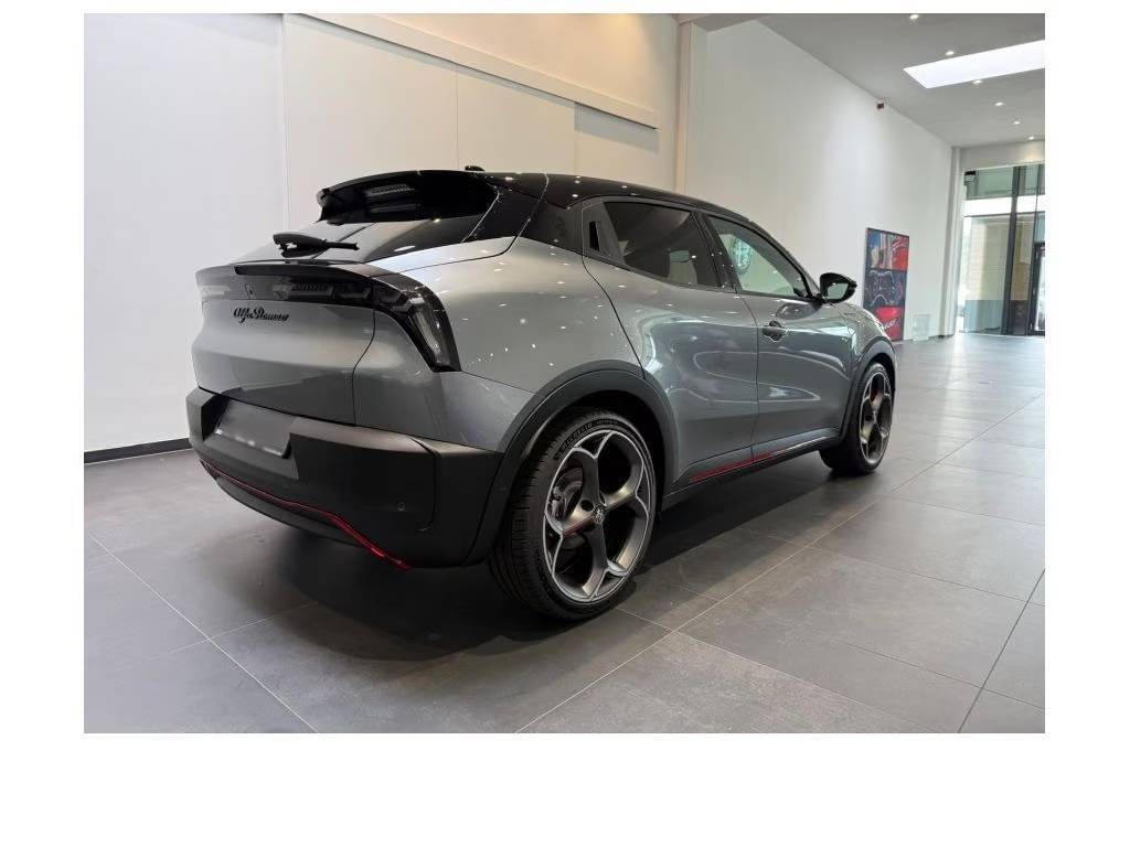 alfa-romeo-junior-2025-eletrico-0cc