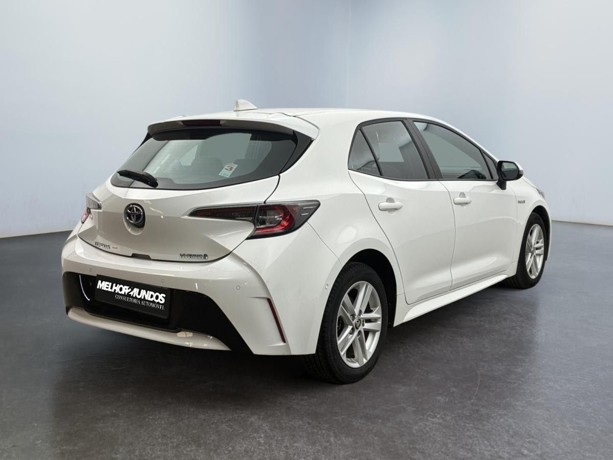 toyota-corolla-2021-hibrido-a-gasolina-1798cc
