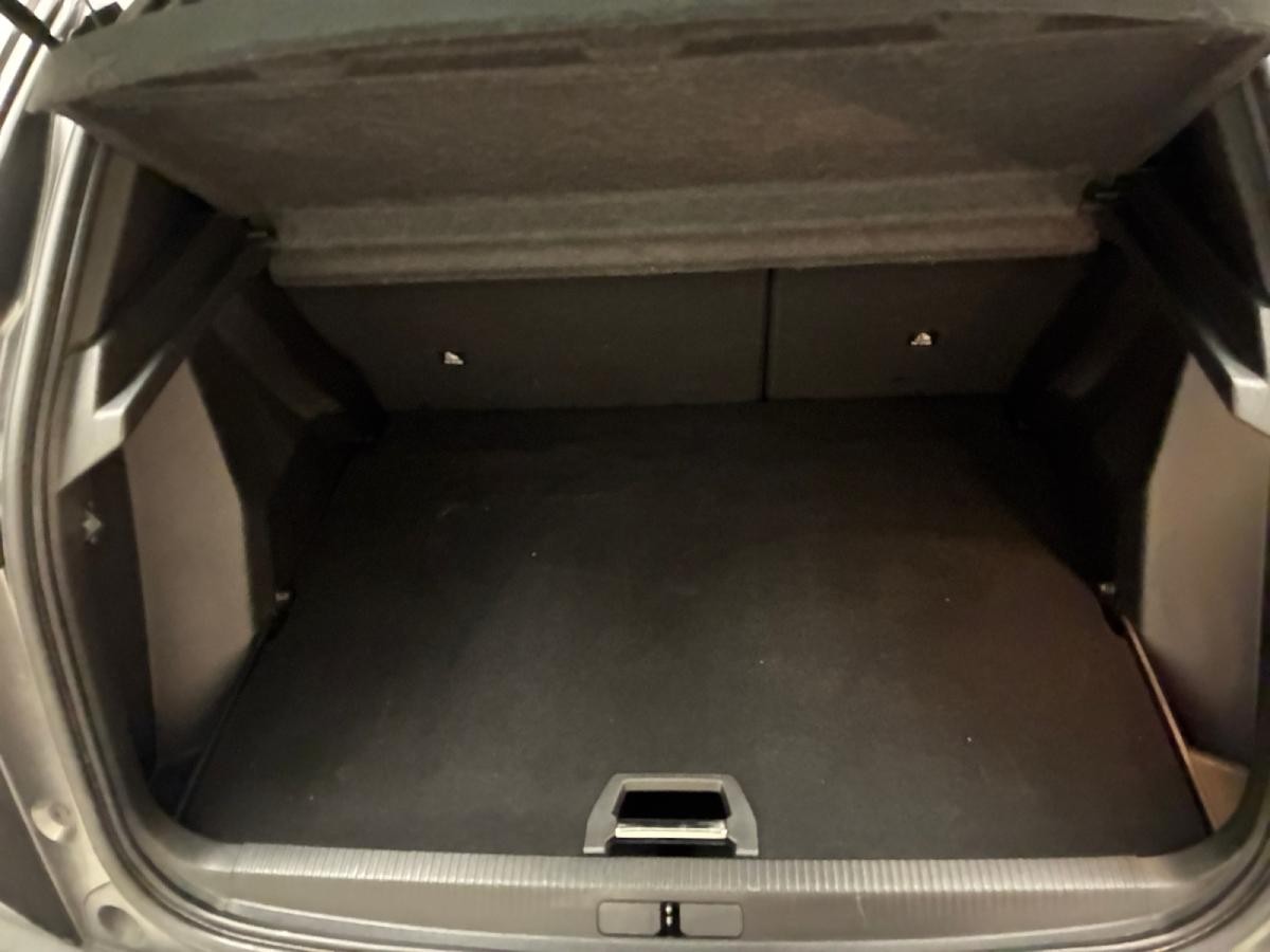 peugeot-2008-2023-gasolina-1199cc