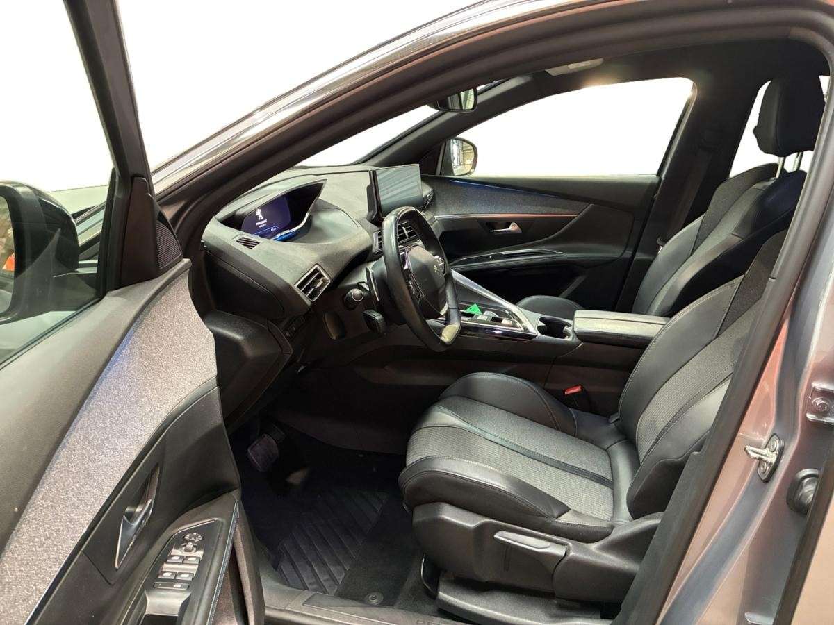 peugeot-5008-2023-diesel-1499cc
