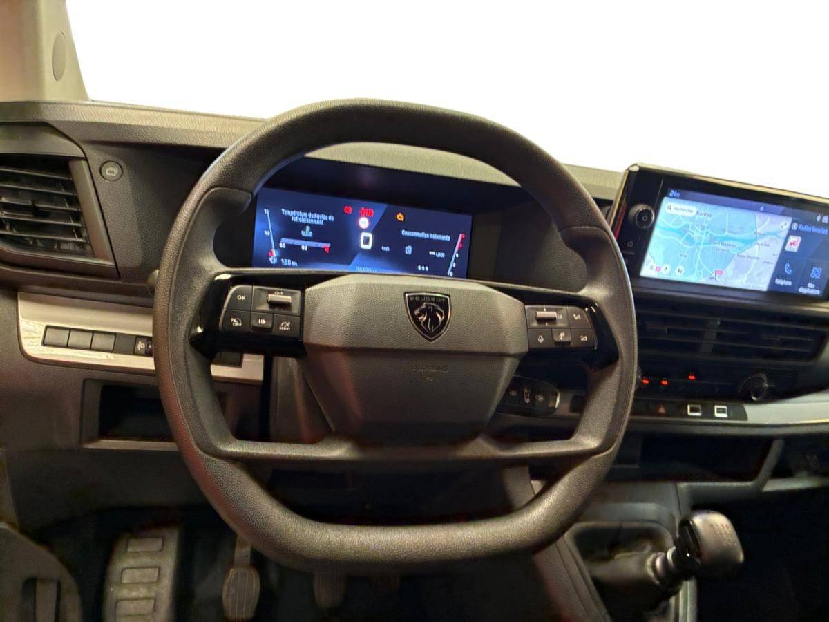 peugeot-expert-2024-diesel-1997cc