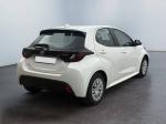 toyota-yaris-2022-hibrido-a-gasolina-1490cc