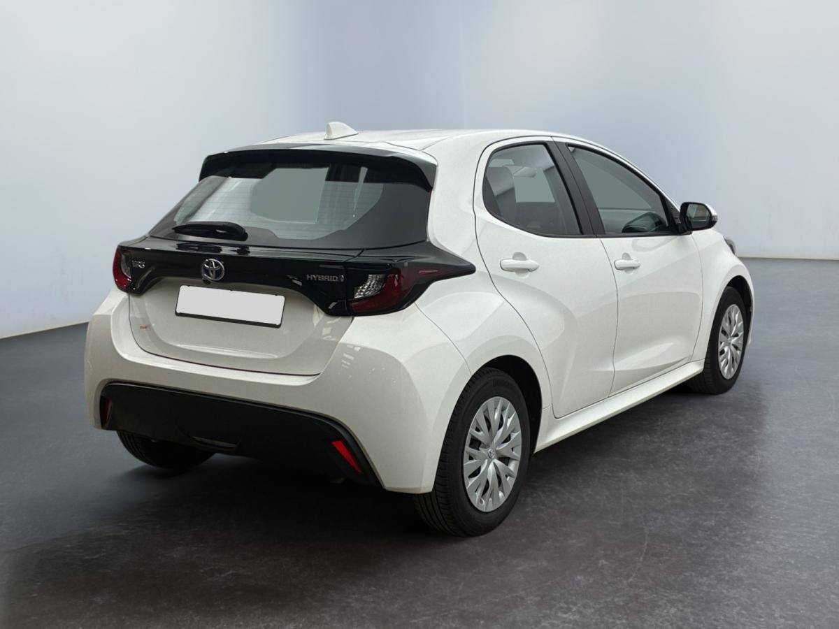 toyota-yaris-2022-hibrido-a-gasolina-1490cc