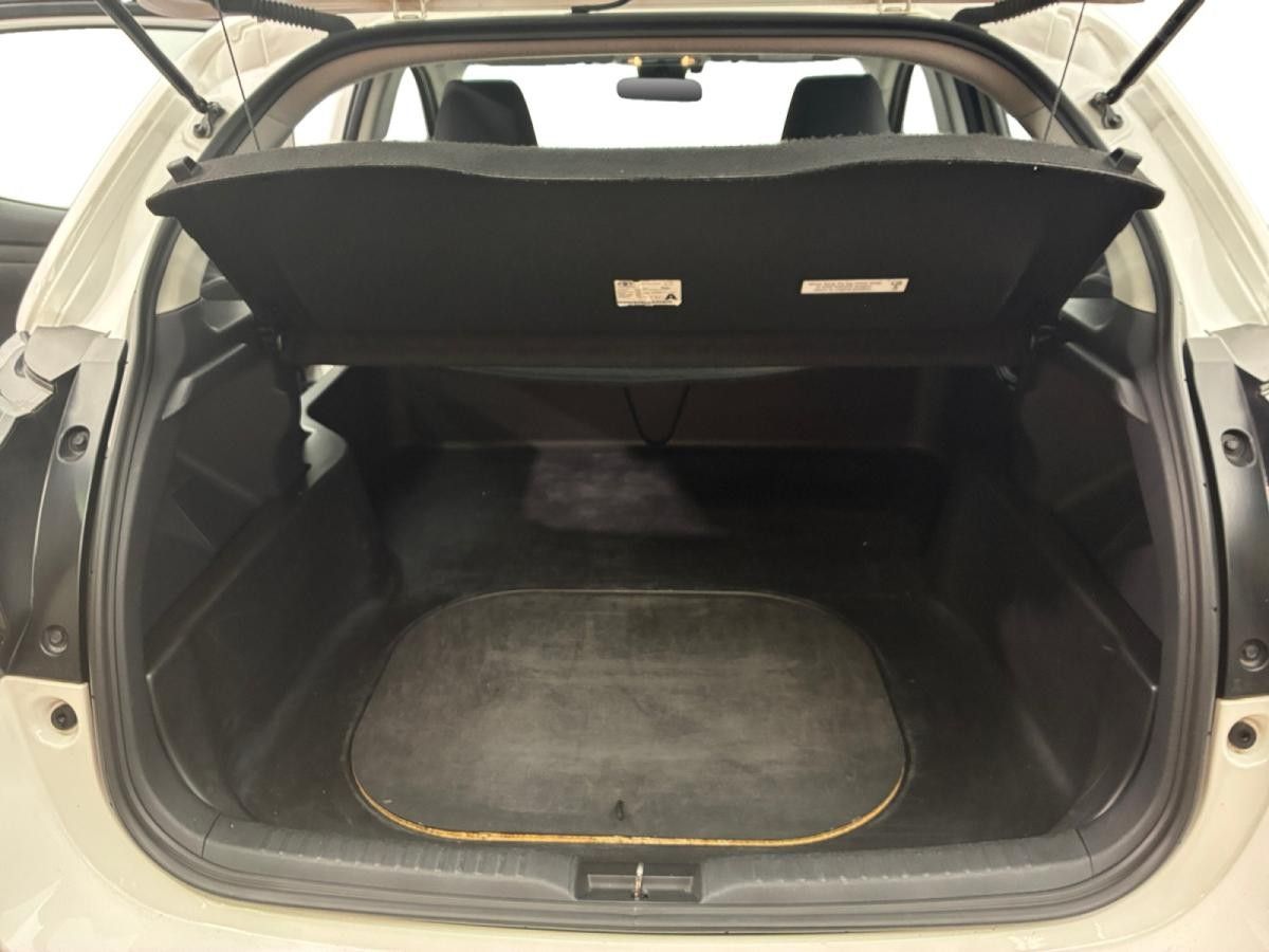 toyota-yaris-2022-hibrido-a-gasolina-1490cc