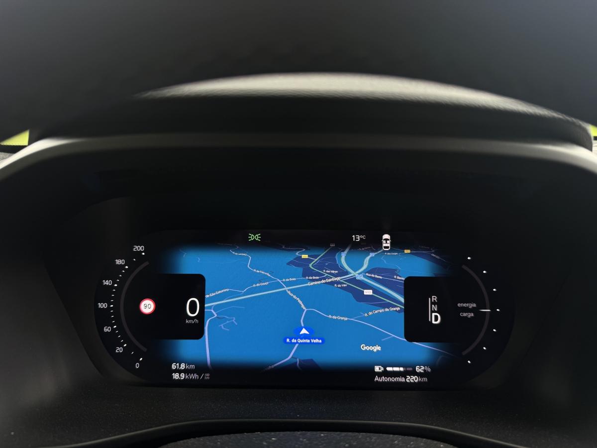 volvo-xc40-2022-eletrico-0cc