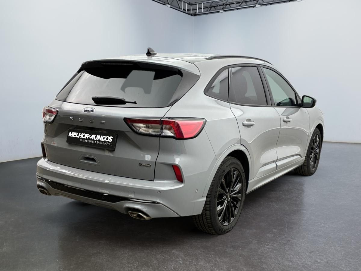 ford-kuga-2023-hibrido-a-gasolina-2488cc