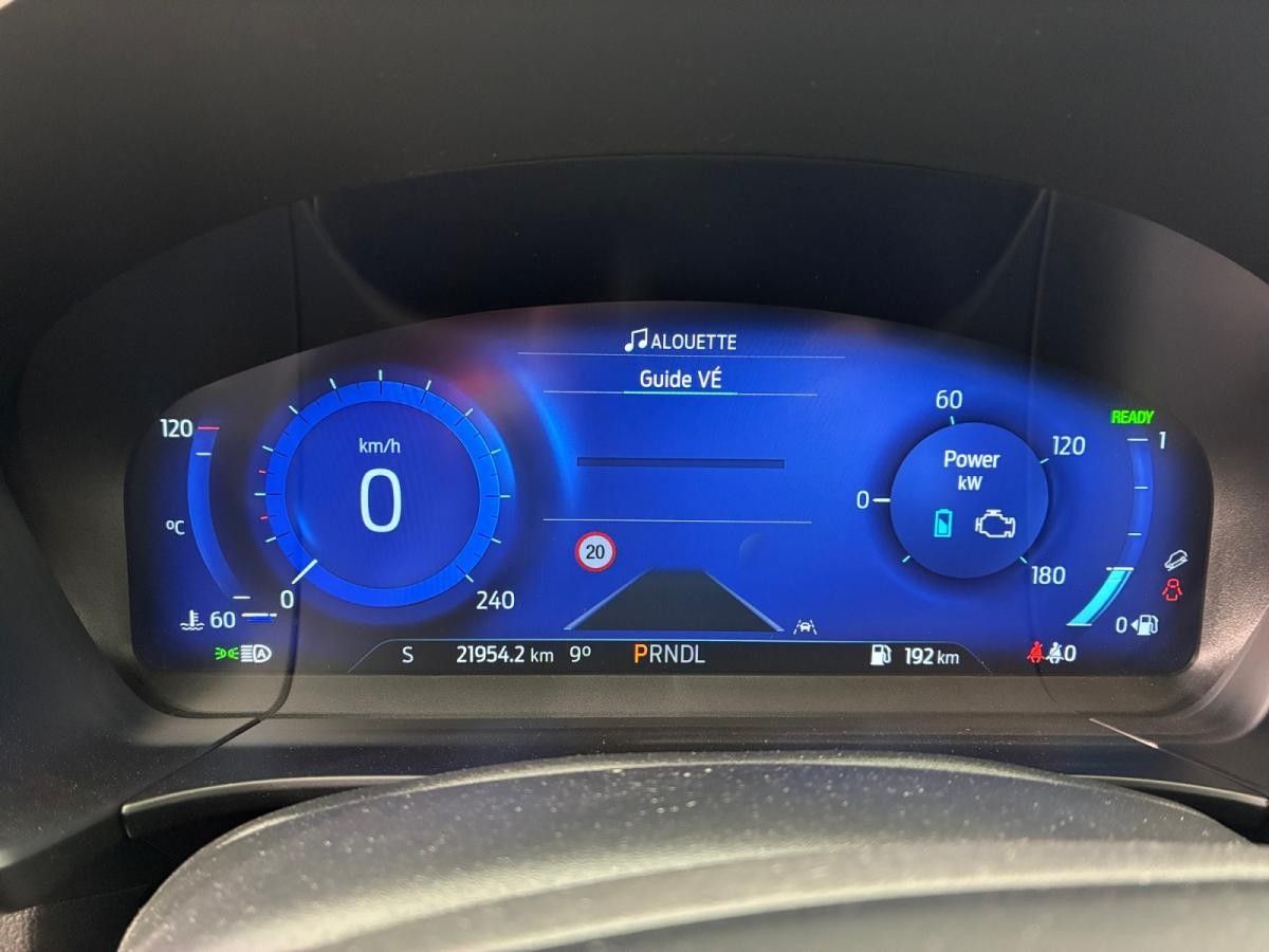 ford-kuga-2023-hibrido-a-gasolina-2488cc