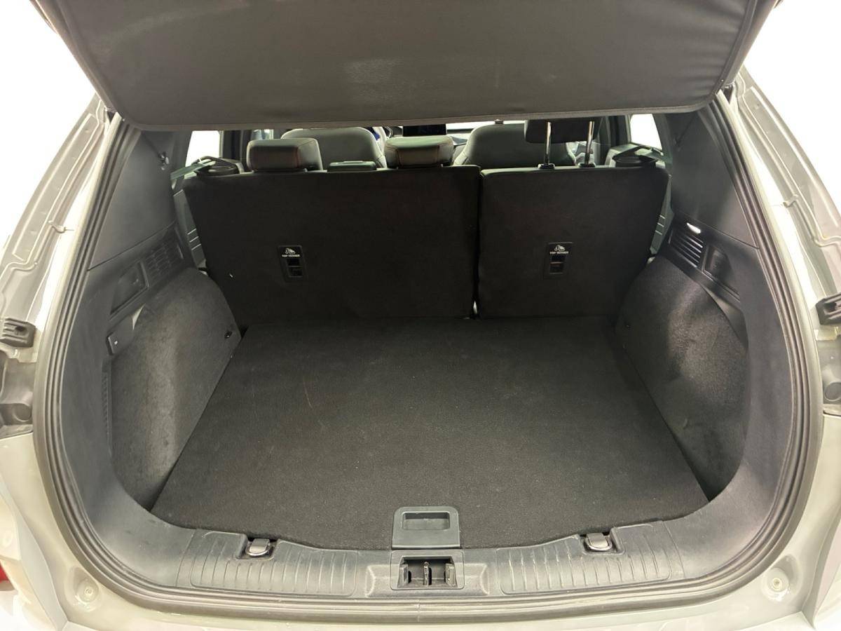 ford-kuga-2023-hibrido-a-gasolina-2488cc