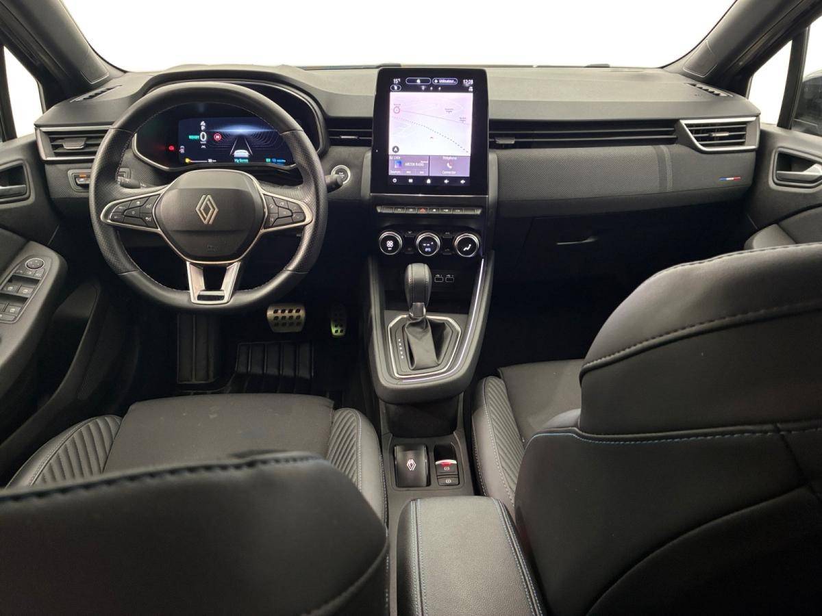 renault-clio-2024-hibrido-a-gasolina-1598cc