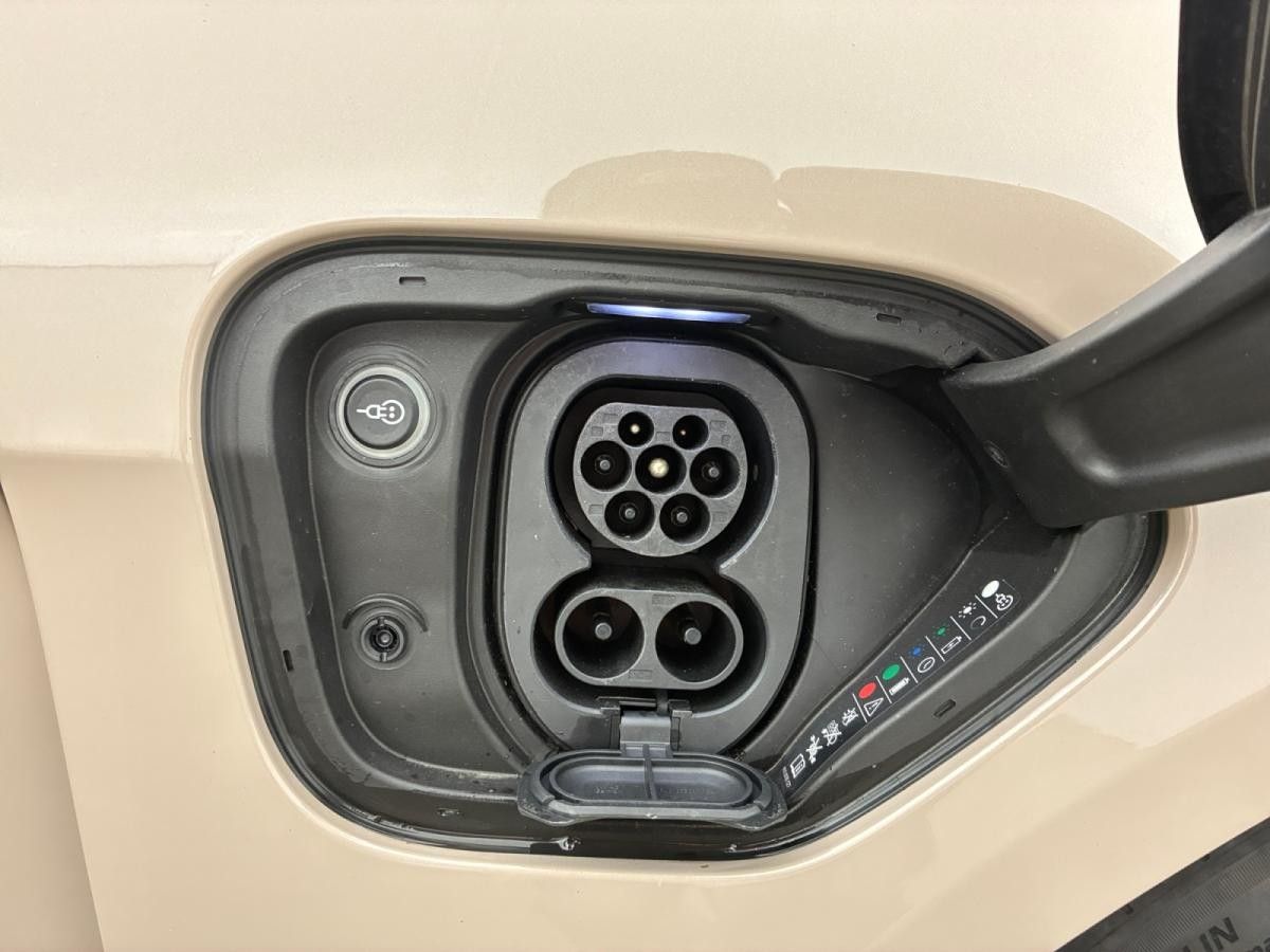 porsche-taycan-2023-eletrico-0cc